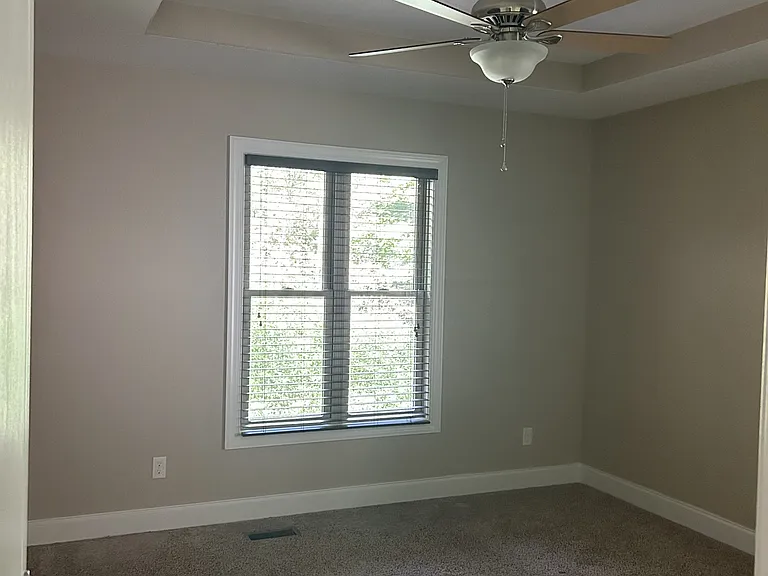 40 Brooks Ln — Photo 7