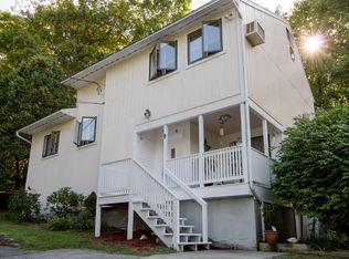 9 Adams Rush Rd, Cortlandt Manor, NY 10567