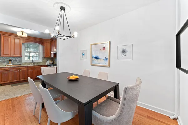 Sold by Compass | media 5