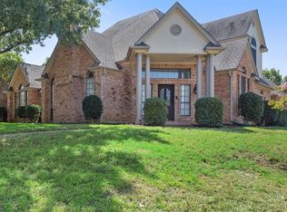 6806 Mount Vernon Ct, Arlington, TX 76017