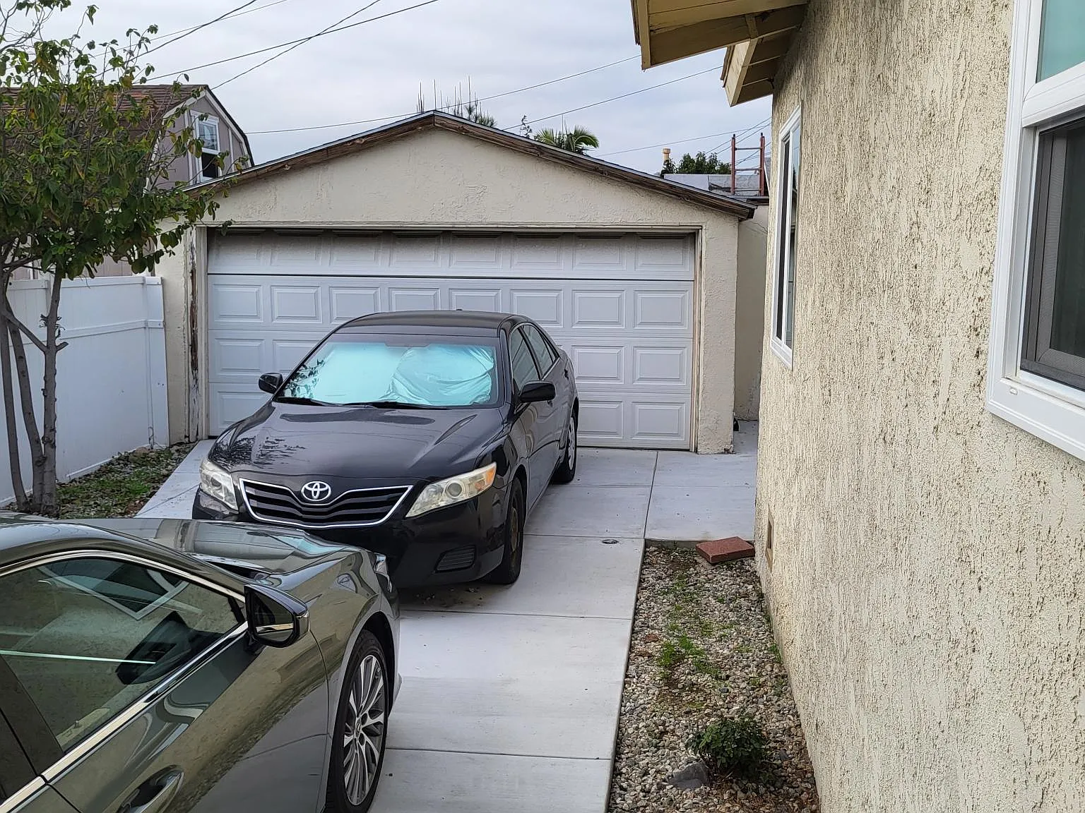 3 bed, 920 sqft, $3,500 — Photo 3