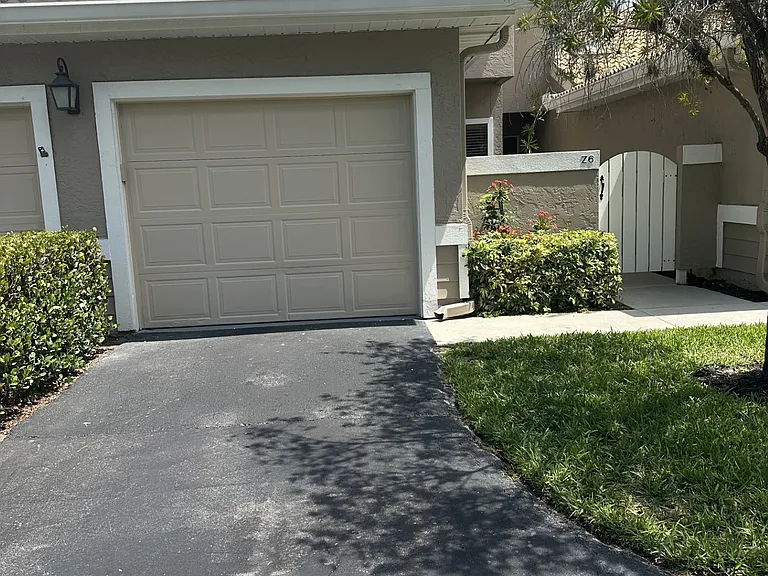 338 Emerald Bay Cir — Photo 1