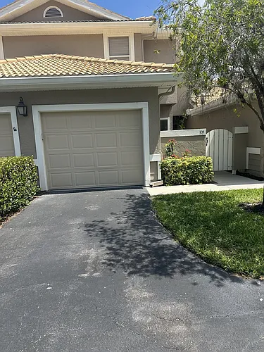 338 Emerald Bay Cir Photo 1