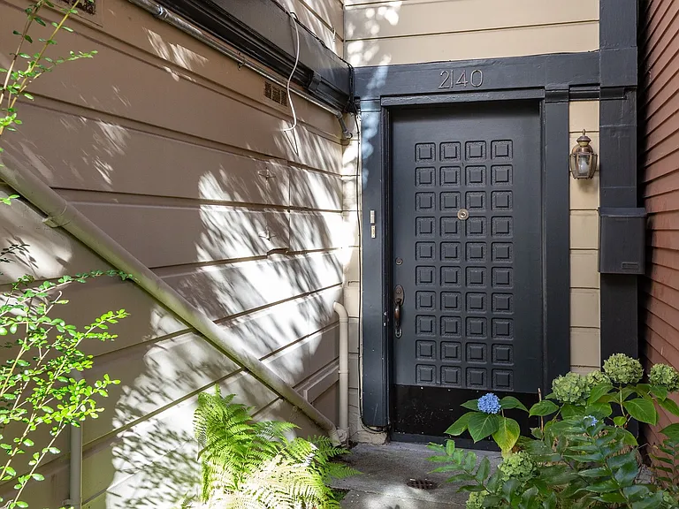 2140 Lyon St — Photo 18