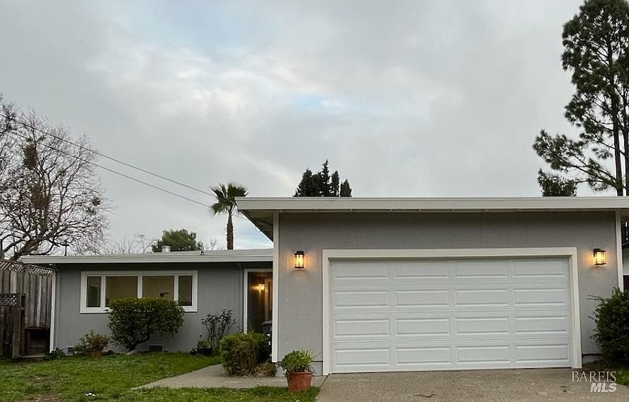 1st image of 584 Midway Boulevard