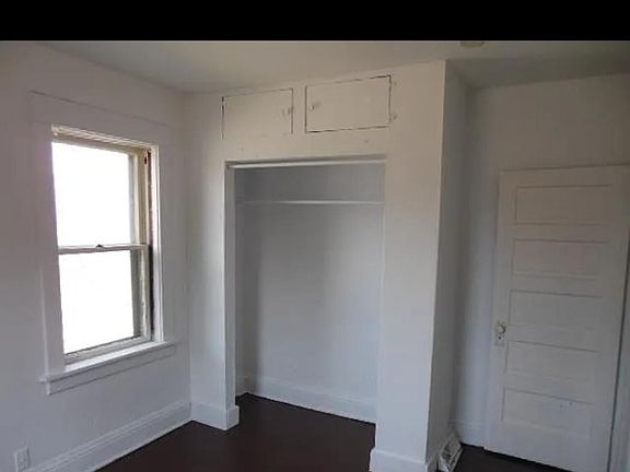4th image of 327 N Johnston Ave