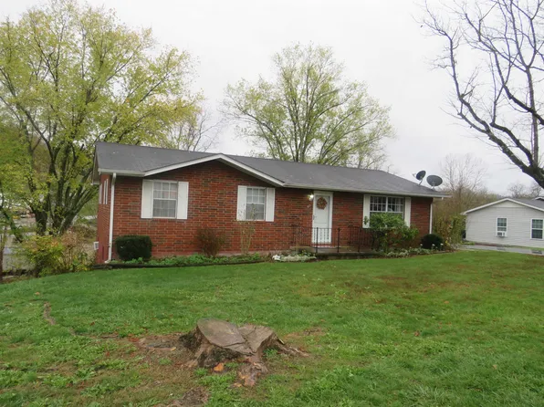 65 7th St, Grayson, KY 41143