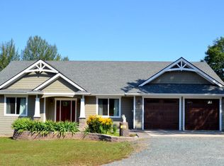 1880 Dawn Dr, Grants Pass, OR 97527