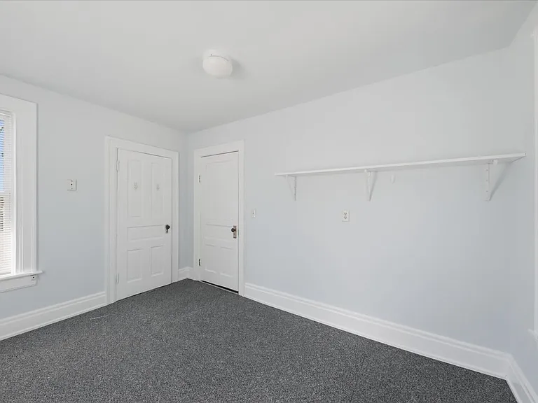 324 W Church St — Photo 28