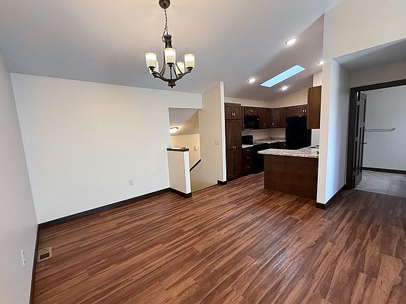 5th image of 1964 Southridge Ave APT 2
