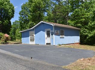 110 Karlee St, Martinsville, VA 24112