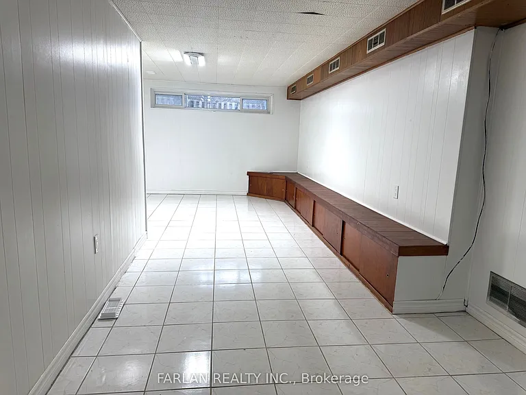 255 Sussex Ave #BASEMENT — Photo 8