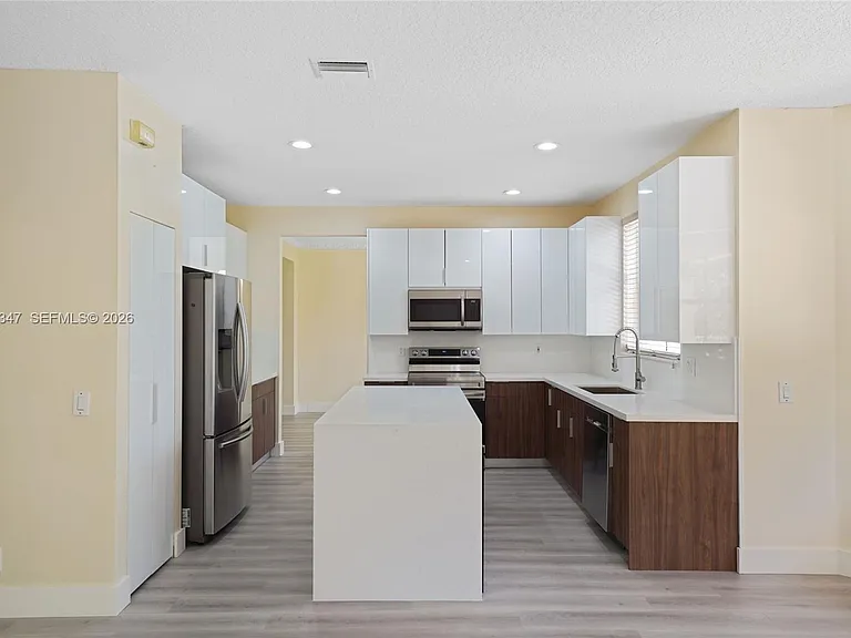 4312 Laurel Ridge Cir — Photo 14