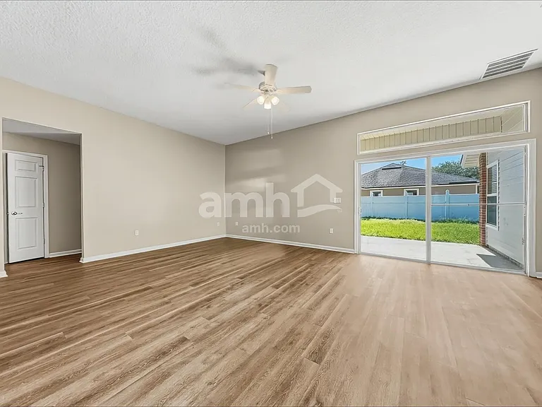 7244 Angela Dr — Photo 6