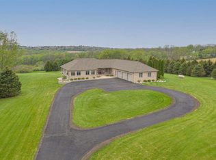 1688 S Columbian Rd, Oregon, IL 61061