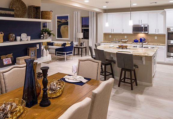 Woodside Homes - Niagara Plan - Model Home