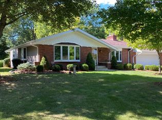 615 Amy Belle Rd, Colgate, WI 53017