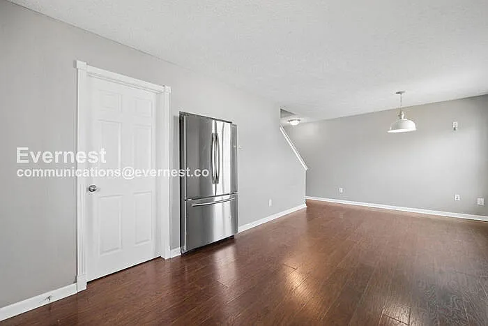 6326 Pompano St — Photo 7