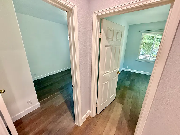 4238 Diavila Ave — Photo 33