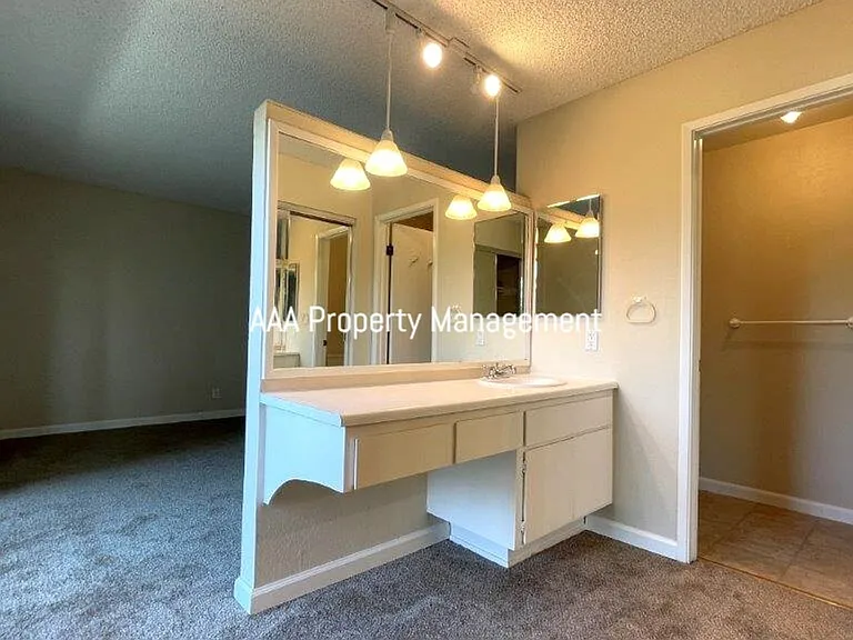 4370 Eagle Peak Rd #D — Photo 17