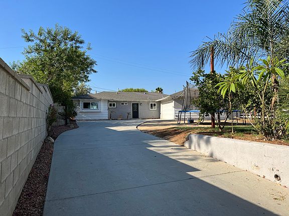 2nd image of 7535 Marilyn Dr