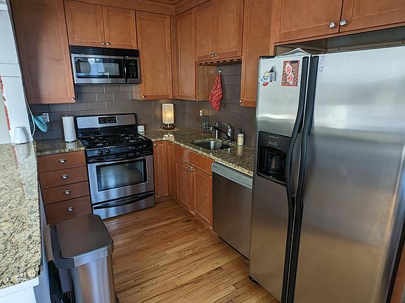 5th image of 1107 N Elizabeth St Unit 103