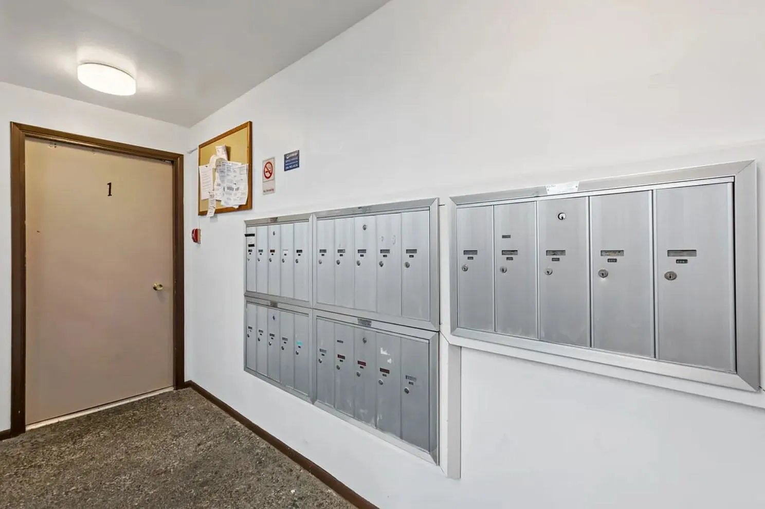 Outrigger Apartments — Photo 4