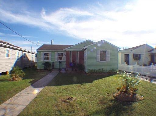 1st image of 108 Alden Pl
