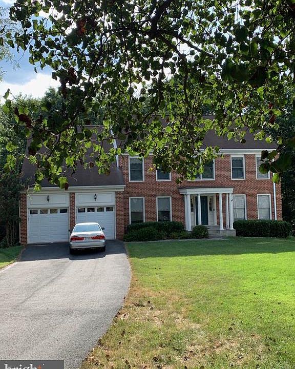 2nd image of 4417 Galesbury Ln