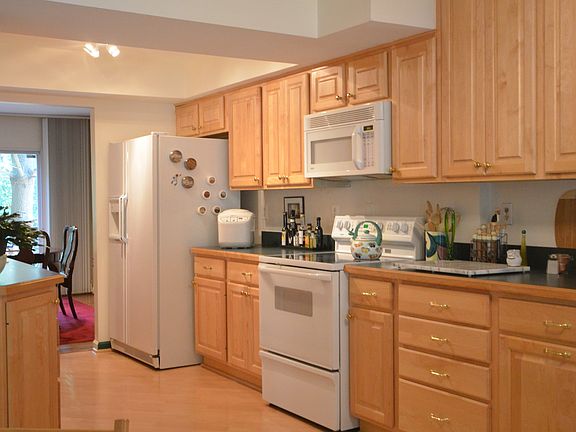 3rd image of 11925 Bargate Ct #11925