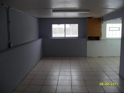 5th image of 66 E Schubert Ave
