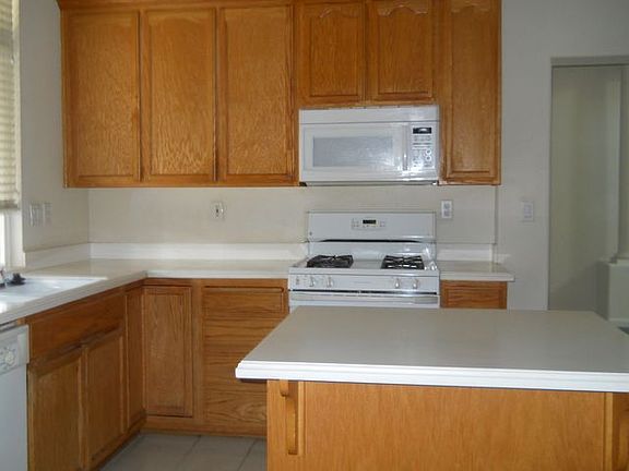 5th image of 9127 Bridalveil Cir