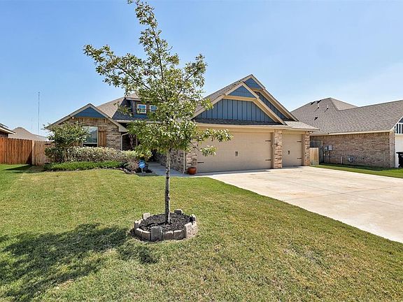 5th image of 3412 Huron Cir