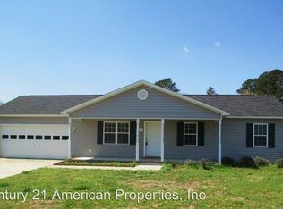 109 Burrell Ln, Richlands, NC 28574