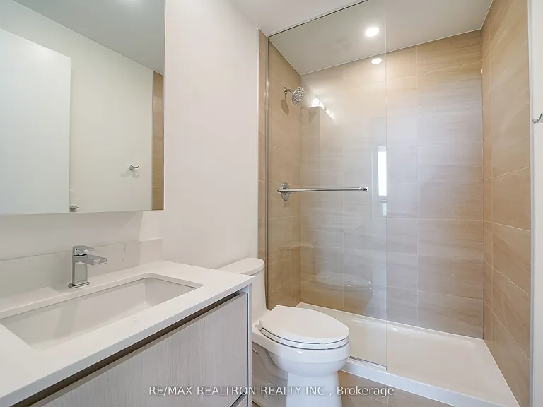8188 Yonge St #627 — Photo 20