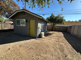 3264 E Mono St #B, Fresno, CA 93702