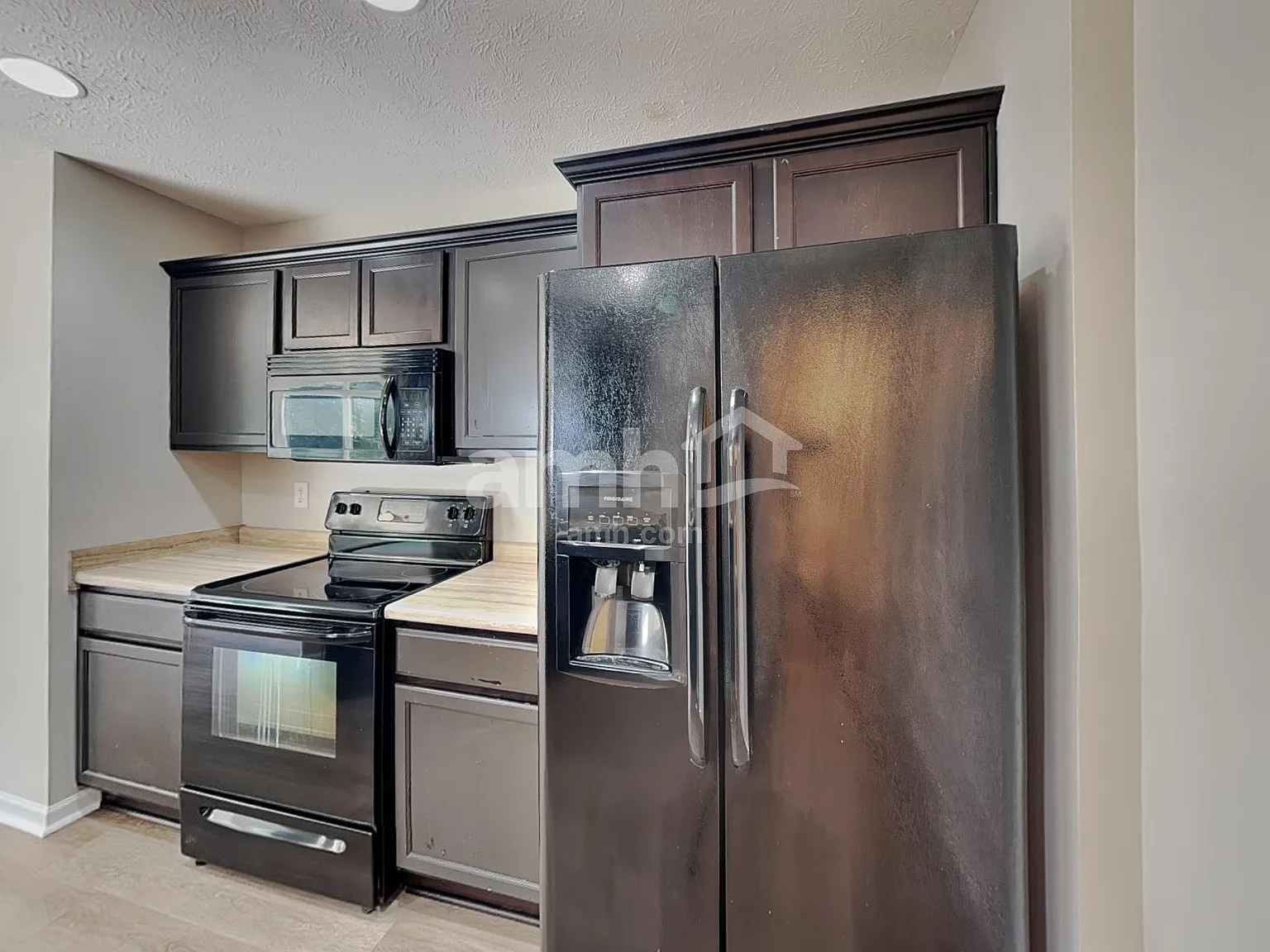 4 bed, 2.5 bath, 1711 sqft, $2,000 — Photo 4
