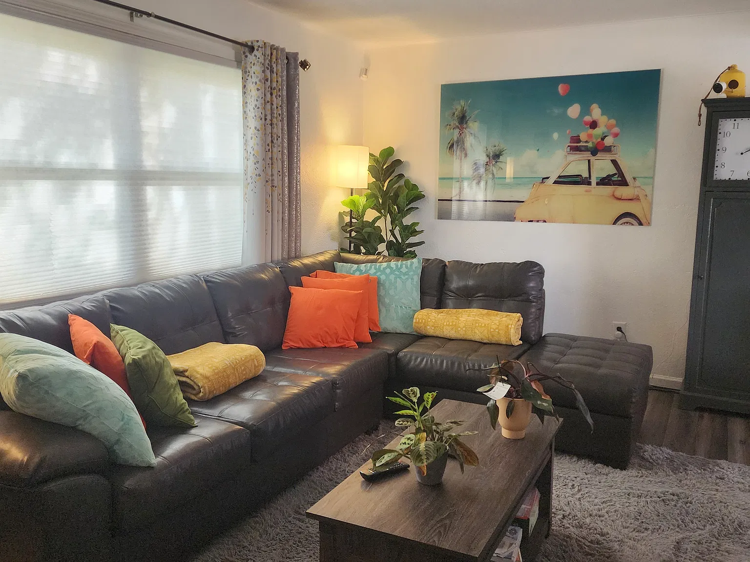 3 bed, 1408 sqft, $1,995 — Photo 4