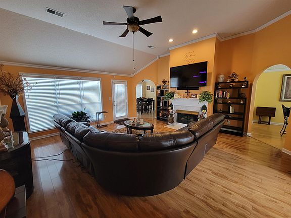 3rd image of 5118 Grand Pines Dr