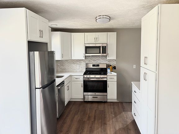 2nd image of 8215 Green Dr