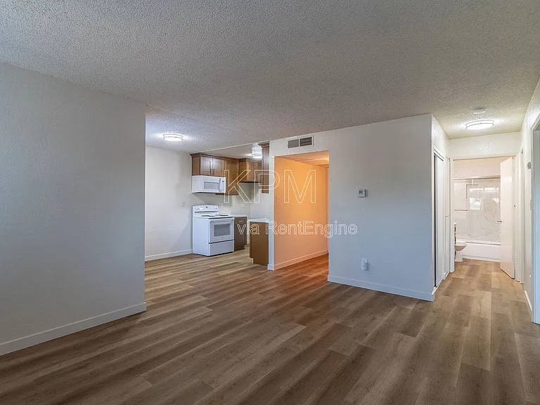 4332 Pacific Ave #11 — Photo 9