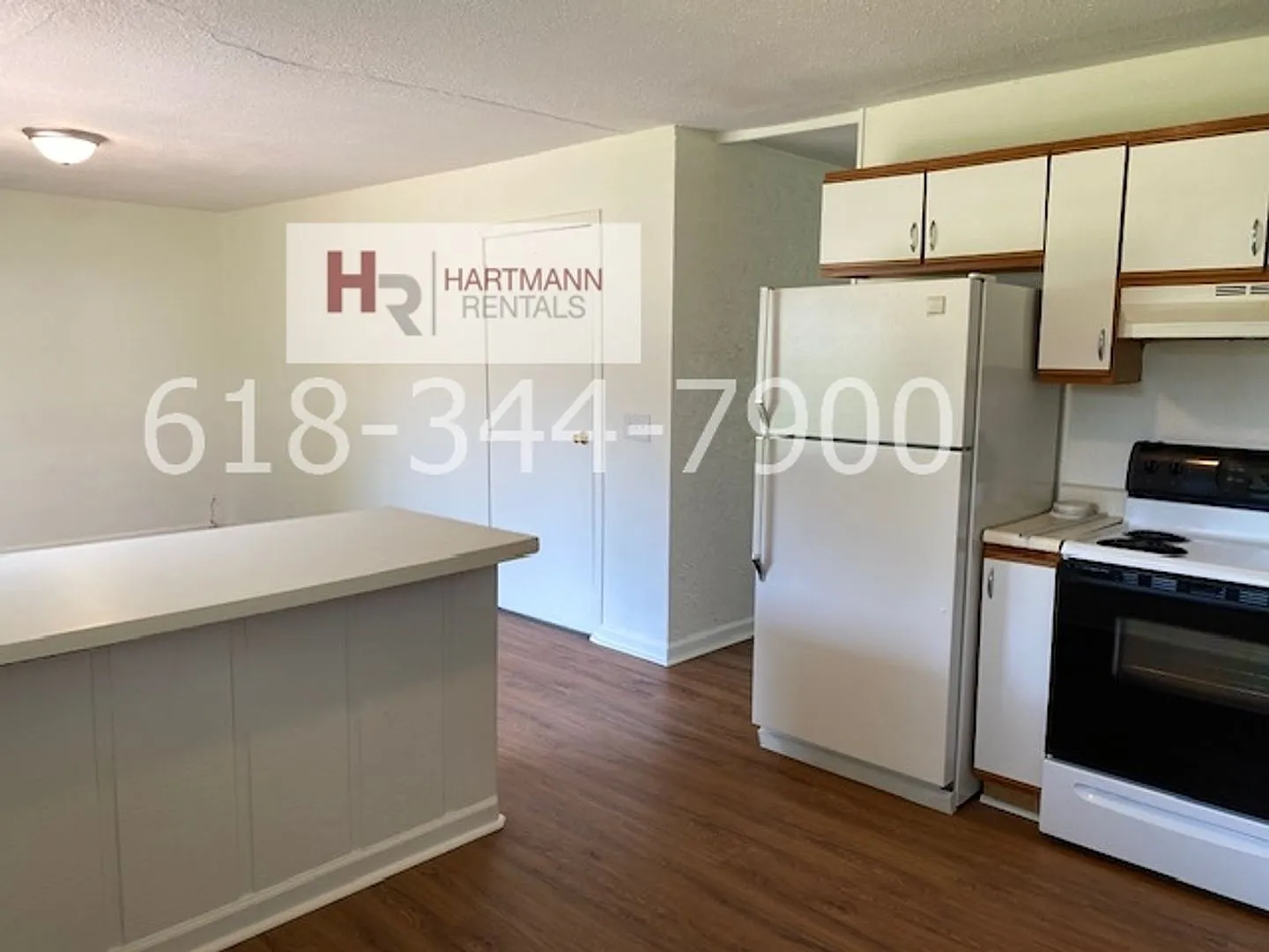 Three Bedroom, 1.5 Bath Home with Garage, Large Backyard!! — Photo 2