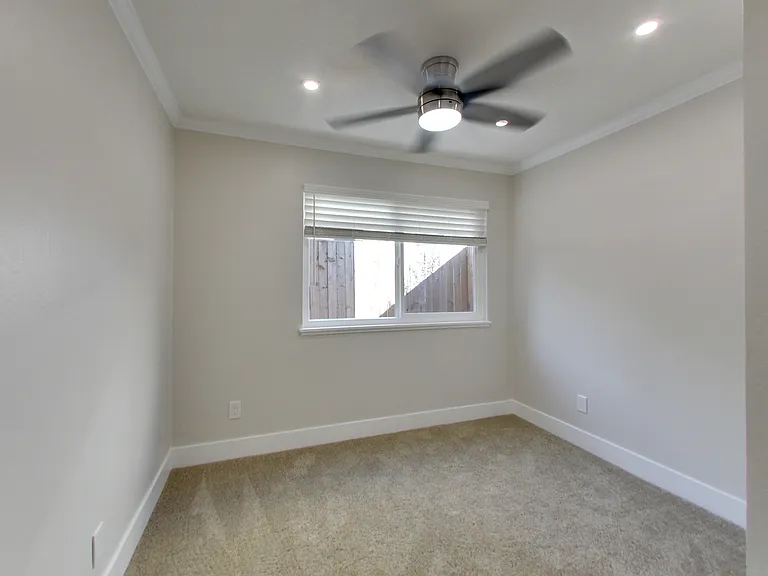 378 Van Buren - Renovated 2bed and 1bed units - Beautiful Building! — Photo 117