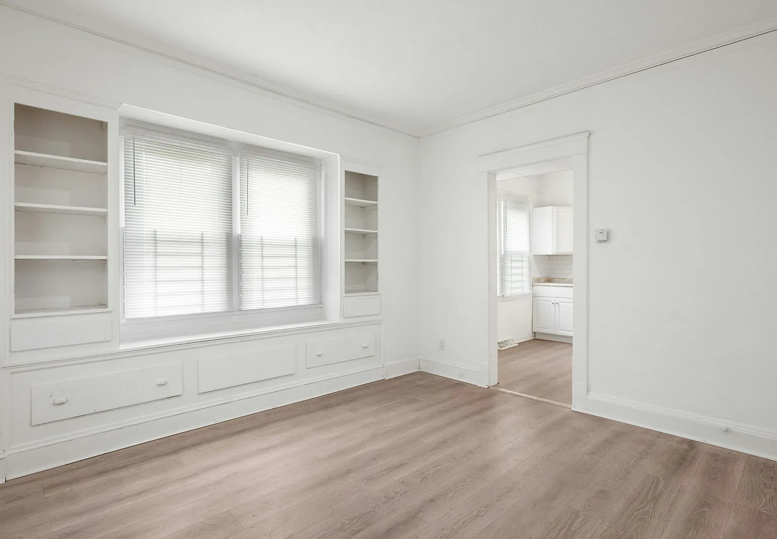 10413 Mount Auburn Avenue, Unit A (Downstairs) — Photo 3