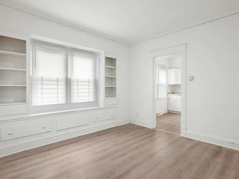 10413 Mount Auburn Ave #A — Photo 3