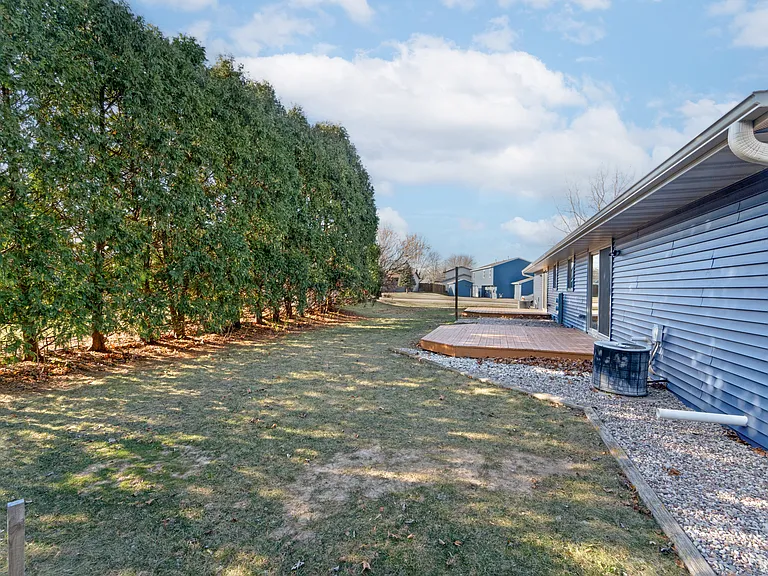 3209 E Canary St — Photo 13