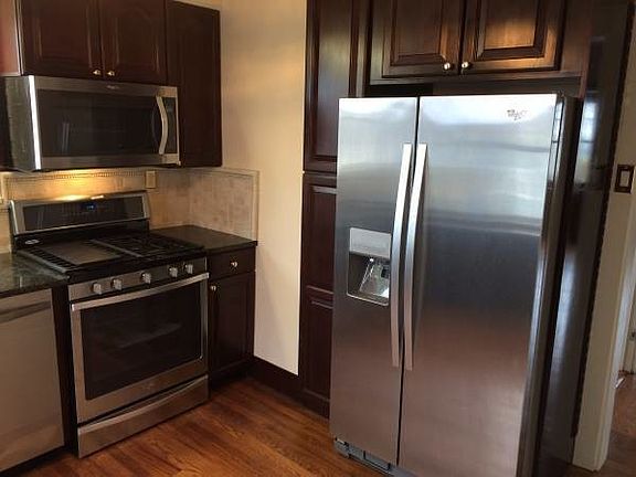 2nd image of 48 Park Ln