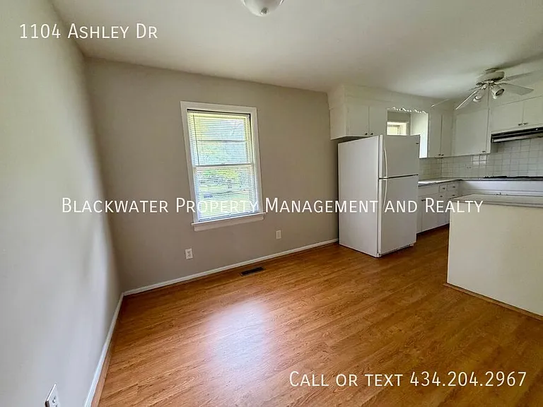 1104 Ashley Dr — Photo 7