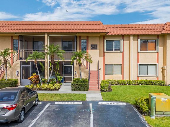 2nd image of 170 Lakeview Drive #203