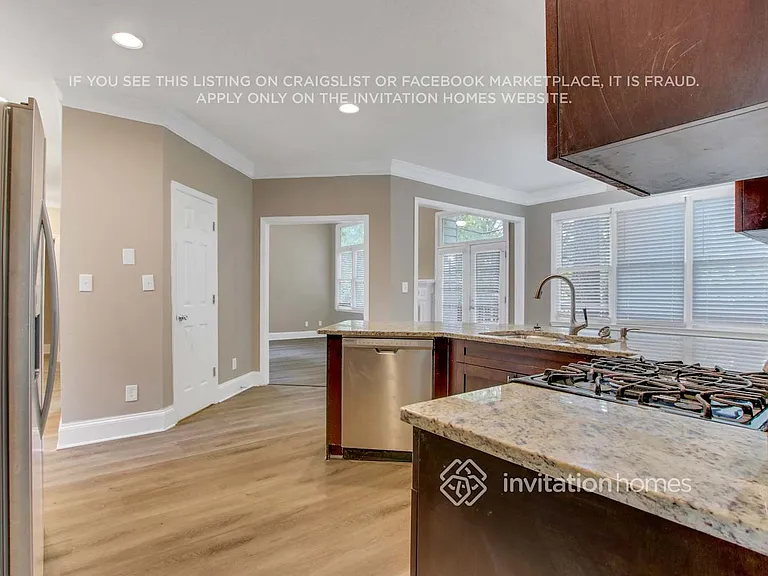 2719 McCoy Ave — Photo 6